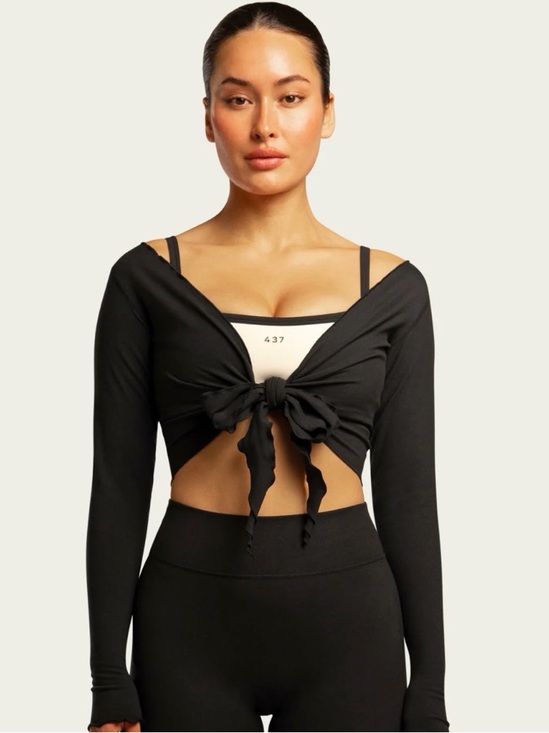 437 Tops - 437 Black Wrap Top